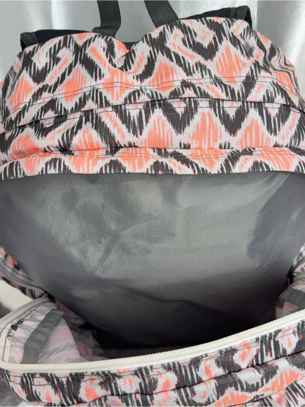 JanSport Trans SuperMax Southwest Ikat Geometric 17” Student Backpack Coral Gray